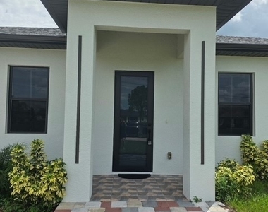 432 Raymer Street - Photo Thumbnail 29