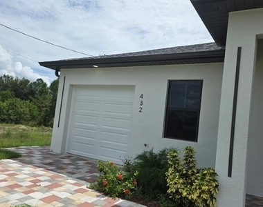 432 Raymer Street - Photo Thumbnail 30