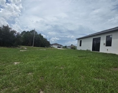 432 Raymer Street - Photo Thumbnail 19