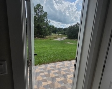 432 Raymer Street - Photo Thumbnail 15