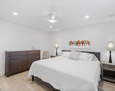 1624 Pine Valley Drive - Photo Thumbnail 11