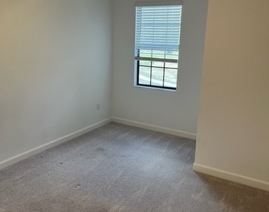 14255 Pine Lodge Lane - Photo Thumbnail 13