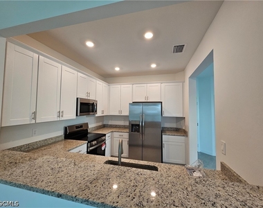 14143 Gardeners Way - Photo Thumbnail 10