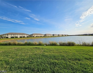 14143 Gardeners Way - Photo Thumbnail 13