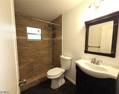 1213 Sw 48th Terrace - Photo Thumbnail 6