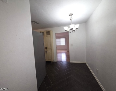 1213 Sw 48th Terrace - Photo Thumbnail 9