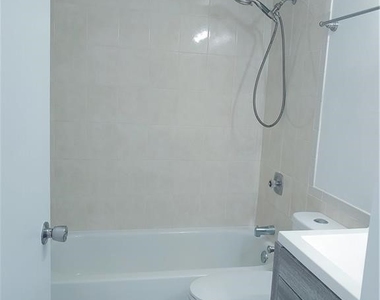 4705 Se 4th Place - Photo Thumbnail 8