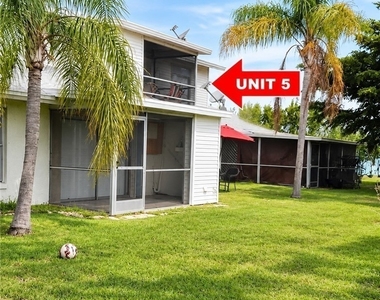 4705 Se 4th Place - Photo Thumbnail 10