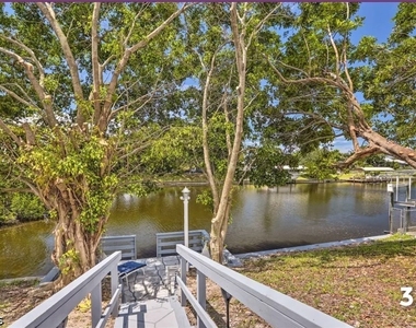 1518 Se 32nd Street - Photo Thumbnail 13