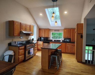 145 Wicom - Photo Thumbnail 7