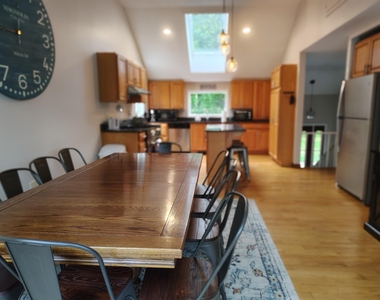 145 Wicom - Photo Thumbnail 9