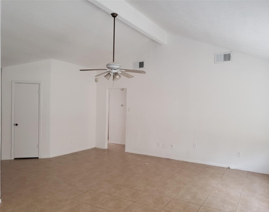 17318 Artwood Lane - Photo Thumbnail 3