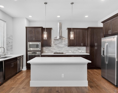5622 Kiam Street - Photo Thumbnail 7