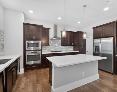 5622 Kiam Street - Photo Thumbnail 6
