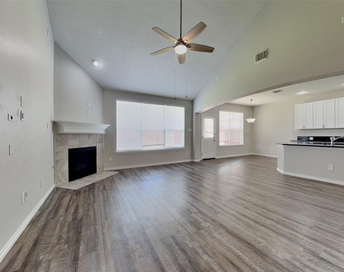 12915 Mason Terrace Lane - Photo Thumbnail 5