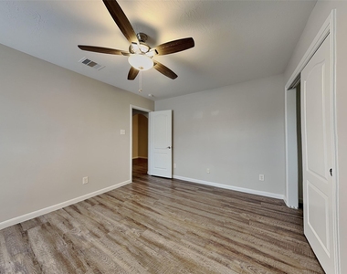 12915 Mason Terrace Lane - Photo Thumbnail 22