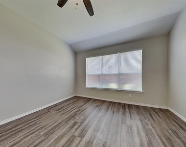 12915 Mason Terrace Lane - Photo Thumbnail 9