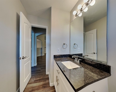 12915 Mason Terrace Lane - Photo Thumbnail 19