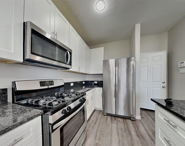 12915 Mason Terrace Lane - Photo Thumbnail 1