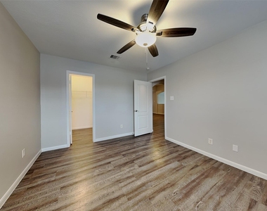 12915 Mason Terrace Lane - Photo Thumbnail 18
