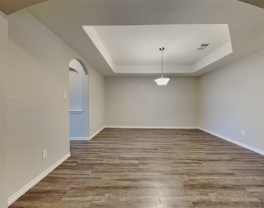 12915 Mason Terrace Lane - Photo Thumbnail 4