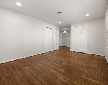 6619 Maybank Drive - Photo Thumbnail 5