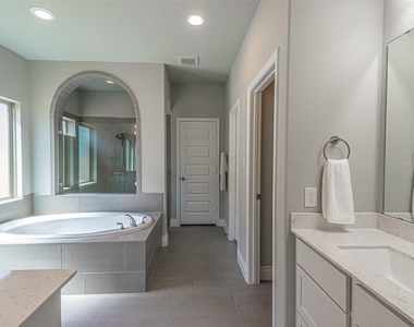 546 Cedar Harbor Court - Photo Thumbnail 32