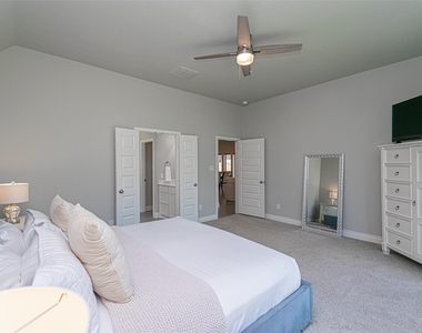 546 Cedar Harbor Court - Photo Thumbnail 28