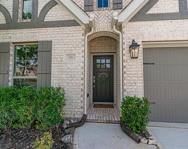 546 Cedar Harbor Court - Photo Thumbnail 3