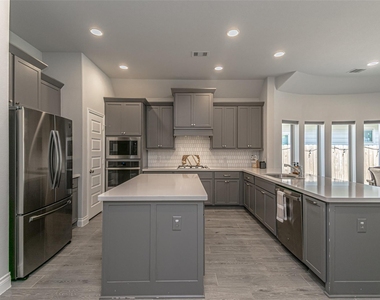 546 Cedar Harbor Court - Photo Thumbnail 13