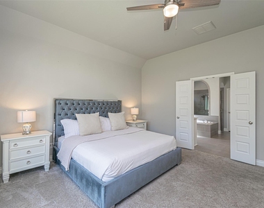 546 Cedar Harbor Court - Photo Thumbnail 29