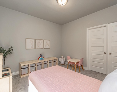 546 Cedar Harbor Court - Photo Thumbnail 40