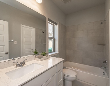 546 Cedar Harbor Court - Photo Thumbnail 8