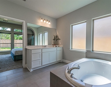 546 Cedar Harbor Court - Photo Thumbnail 30