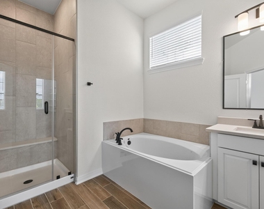 512 Water Ash Court - Photo Thumbnail 23