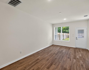 512 Water Ash Court - Photo Thumbnail 29