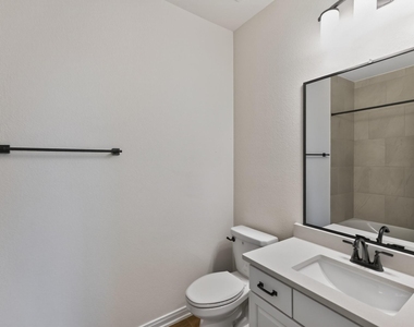 512 Water Ash Court - Photo Thumbnail 33