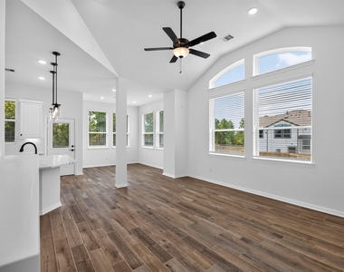 512 Water Ash Court - Photo Thumbnail 10