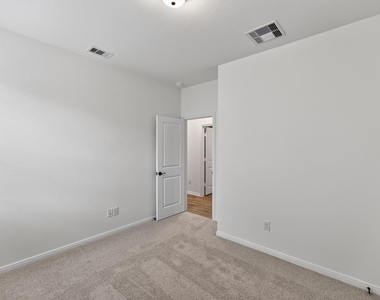 512 Water Ash Court - Photo Thumbnail 35