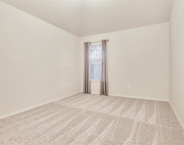 16518 Strathmore Manor Lane - Photo Thumbnail 18