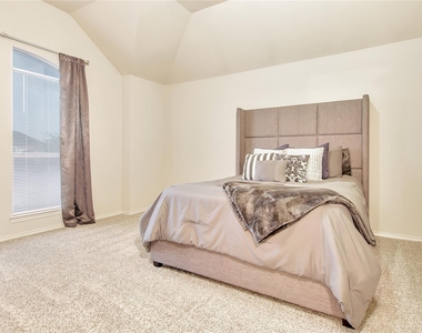 16518 Strathmore Manor Lane - Photo Thumbnail 13