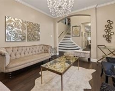 3611 Stacy Park Circle - Photo Thumbnail 5