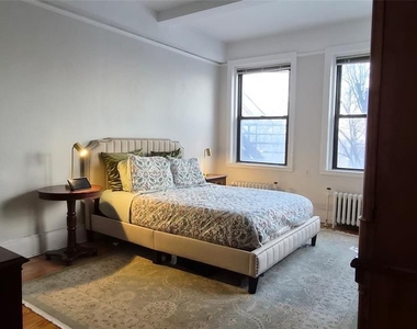 363-377 Mount Prospect - Photo Thumbnail 5