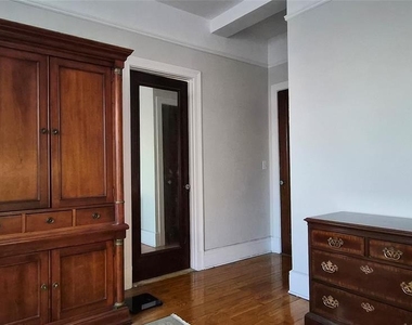 363-377 Mount Prospect - Photo Thumbnail 8