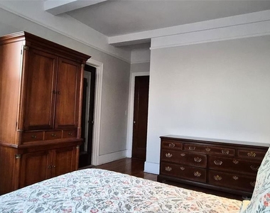 363-377 Mount Prospect - Photo Thumbnail 6