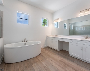 17323 Blue Sapphire Drive - Photo Thumbnail 10