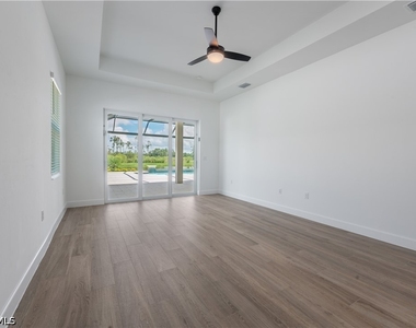 17323 Blue Sapphire Drive - Photo Thumbnail 7