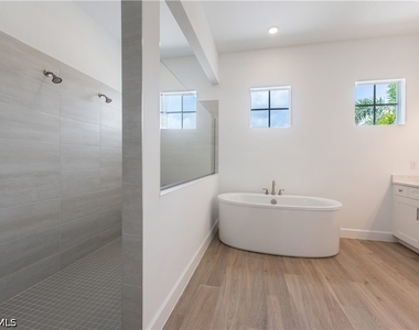 17323 Blue Sapphire Drive - Photo Thumbnail 9