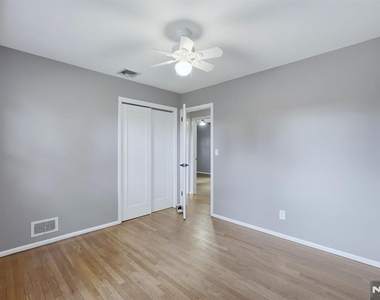 158 Morningside - Photo Thumbnail 9
