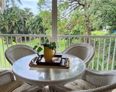 109 Georgetown Boulevard - Photo Thumbnail 13